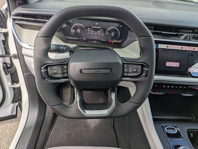 2026 Jeep Cherokee Laredo 4x4