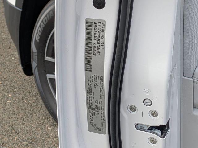 2026 Jeep Cherokee Laredo 4x4