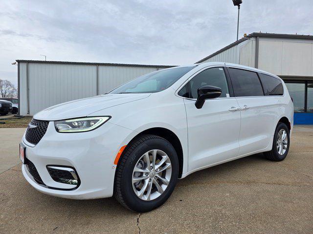 2026 Chrysler Pacifica PACIFICA SELECT AWD