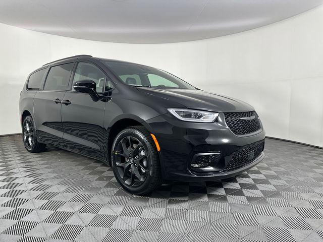 2026 Chrysler Pacifica PACIFICA LIMITED AWD