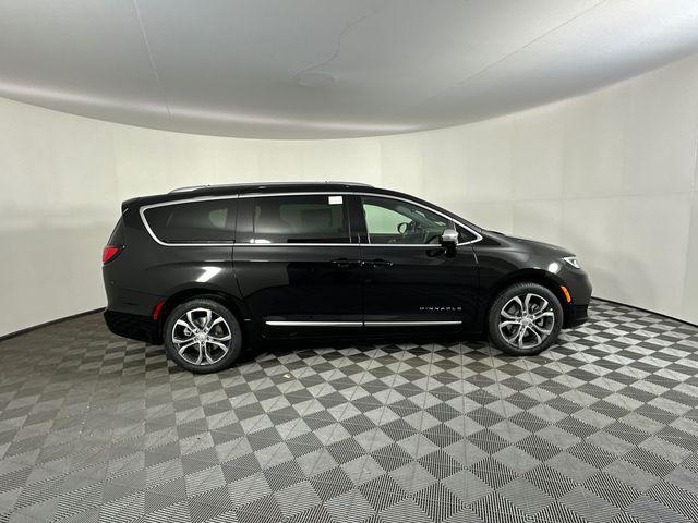 2026 Chrysler Pacifica Pinnacle AWD
