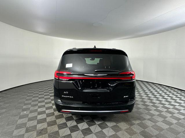 2026 Chrysler Pacifica Pinnacle AWD