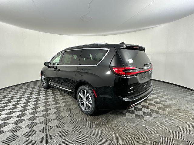 2026 Chrysler Pacifica Pinnacle AWD