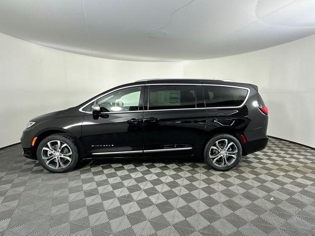 2026 Chrysler Pacifica Pinnacle AWD