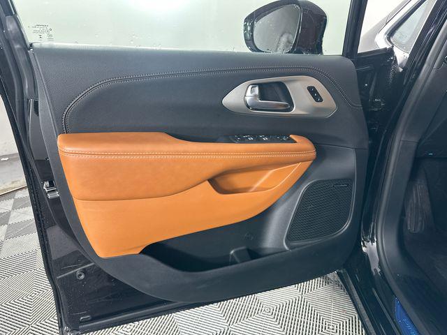 2026 Chrysler Pacifica Pinnacle AWD