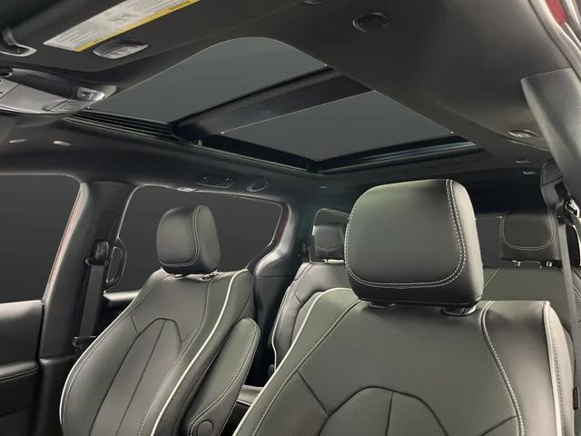 2026 Chrysler Pacifica Limited AWD