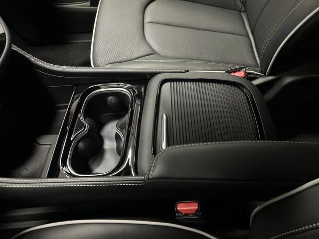 2026 Chrysler Pacifica Limited AWD