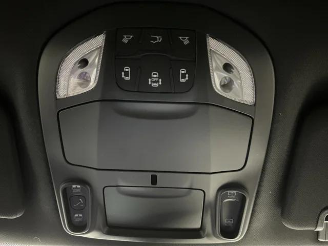 2026 Chrysler Pacifica Limited AWD