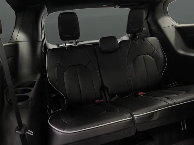 2026 Chrysler Pacifica Limited AWD