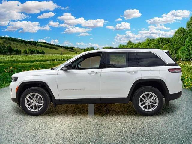 2026 Jeep Grand Cherokee GRAND CHEROKEE LAREDO X 4X2