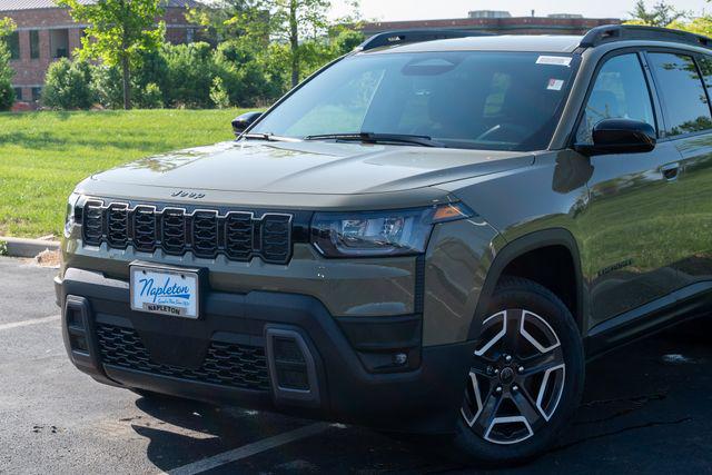 2026 Jeep Cherokee CHEROKEE LAREDO 4X4