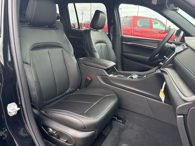 2026 Jeep Grand Cherokee Limited 4x2
