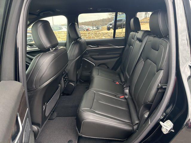 2026 Jeep Grand Cherokee Limited 4x2
