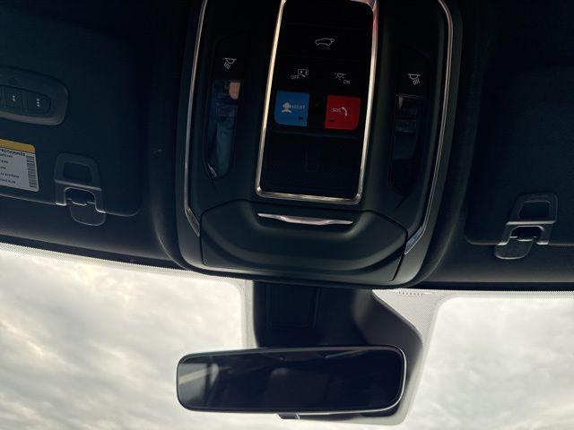2026 Jeep Grand Cherokee Limited 4x2