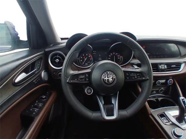 2021 Alfa Romeo Stelvio Ti AWD