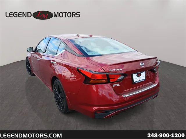 2022 Nissan Altima SL FWD