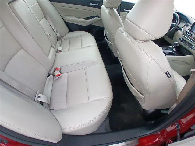 2022 Nissan Altima SL FWD