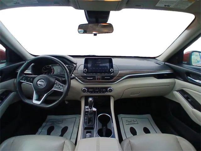 2022 Nissan Altima SL FWD