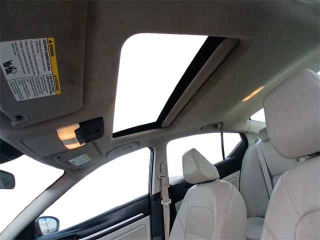 2022 Nissan Altima SL FWD