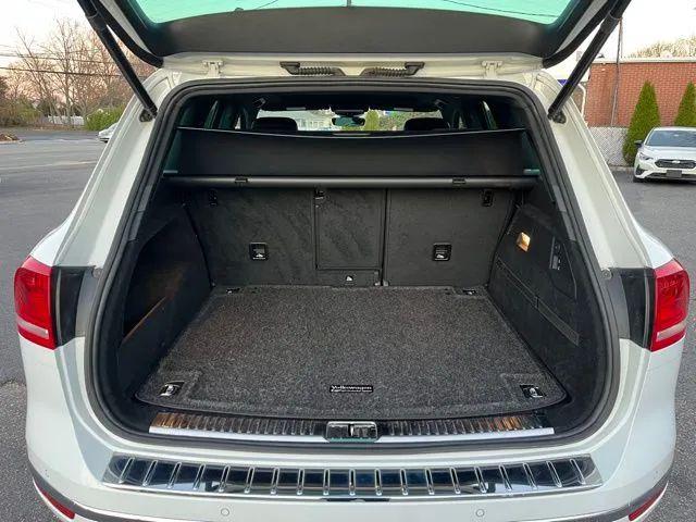 2017 Volkswagen Touareg V6 Wolfsburg Edition