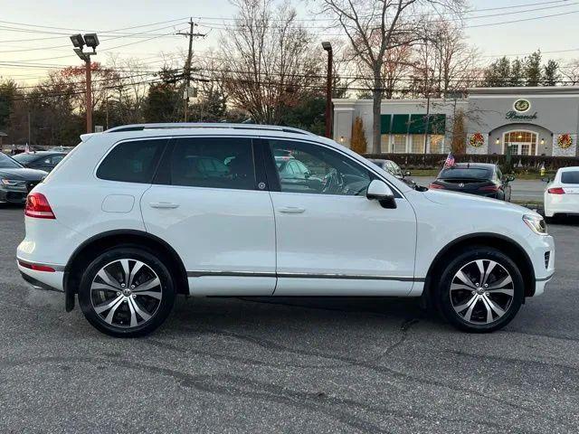 2017 Volkswagen Touareg V6 Wolfsburg Edition