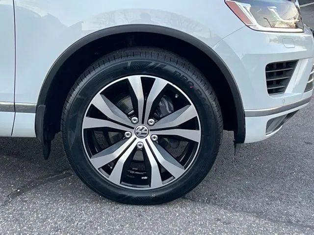2017 Volkswagen Touareg V6 Wolfsburg Edition
