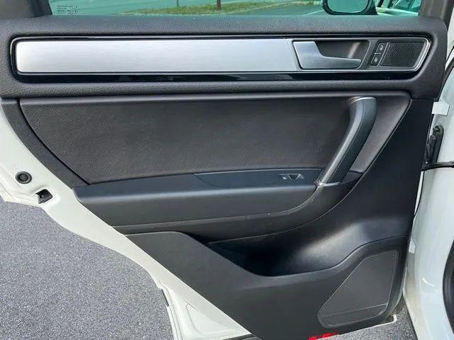 2017 Volkswagen Touareg V6 Wolfsburg Edition