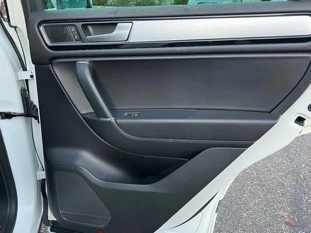 2017 Volkswagen Touareg V6 Wolfsburg Edition