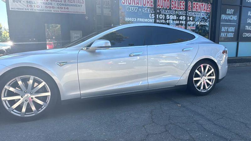2012 Tesla Model S Signature Performance