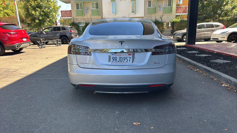 2012 Tesla Model S Signature Performance