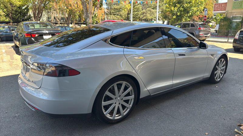 2012 Tesla Model S Signature Performance
