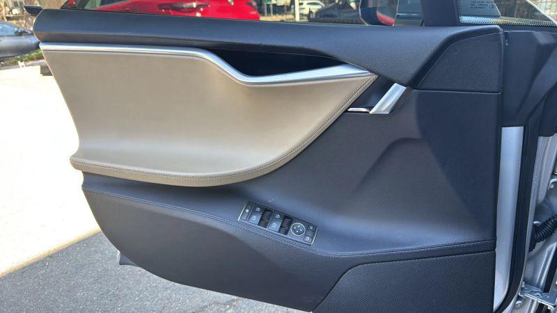 2012 Tesla Model S Signature Performance
