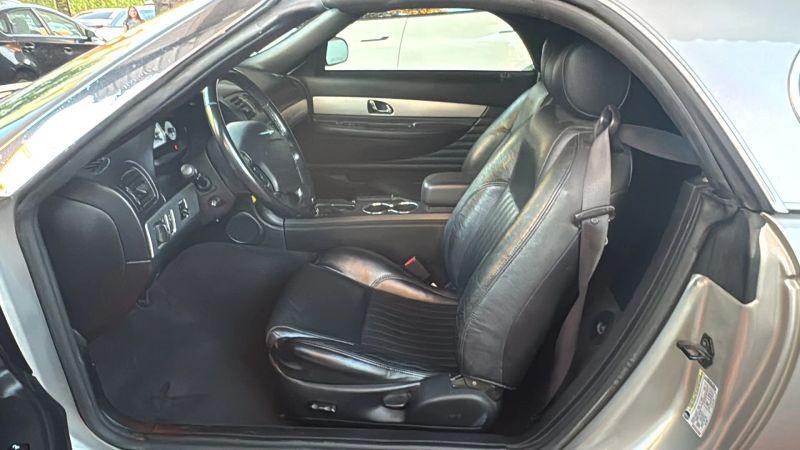 2005 Ford Thunderbird Deluxe
