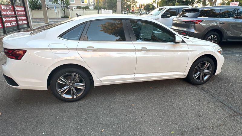 2023 Volkswagen Jetta 1.5T SE