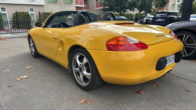 2001 Porsche Boxster Base