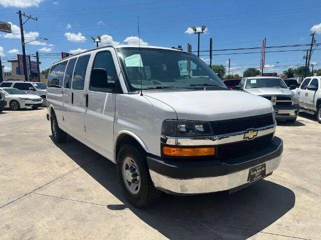2017 Chevrolet Express LT
