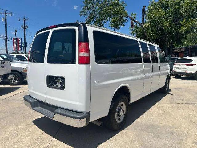 2017 Chevrolet Express LT