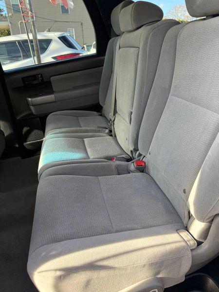 2010 Toyota Sequoia SR5 5.7L V8