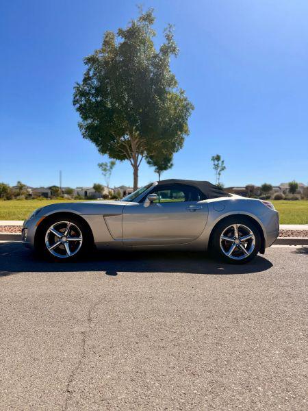 2007 Saturn Sky Red Line