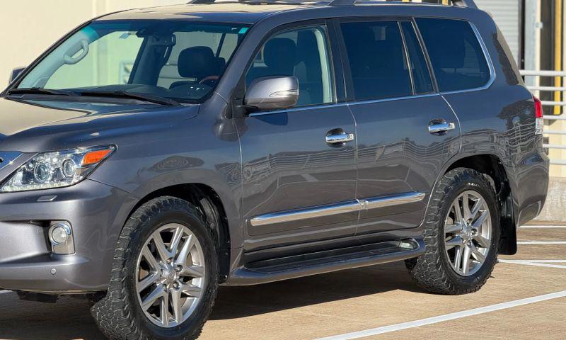 2013 Lexus LX 570 570