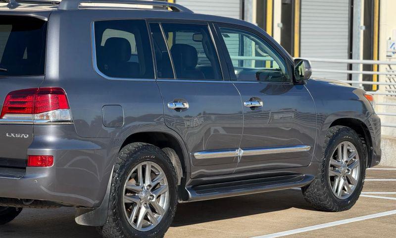 2013 Lexus LX 570 570