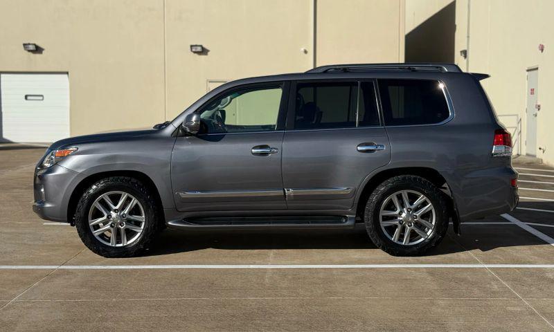 2013 Lexus LX 570 570