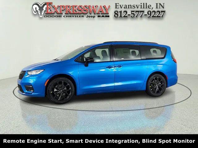 2026 Chrysler Pacifica Select for sale in Evansville, IN