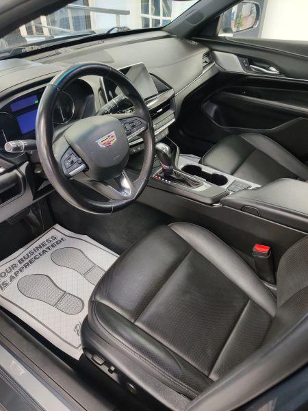 2022 Cadillac CT4 Premium Luxury