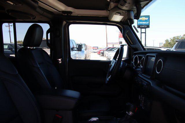 2022 Jeep Gladiator Overland