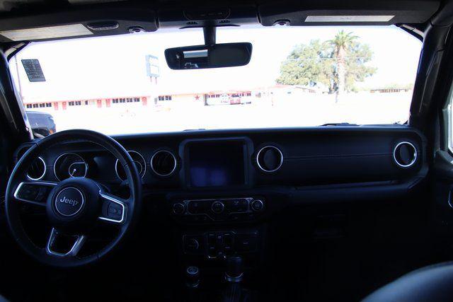 2022 Jeep Gladiator Overland