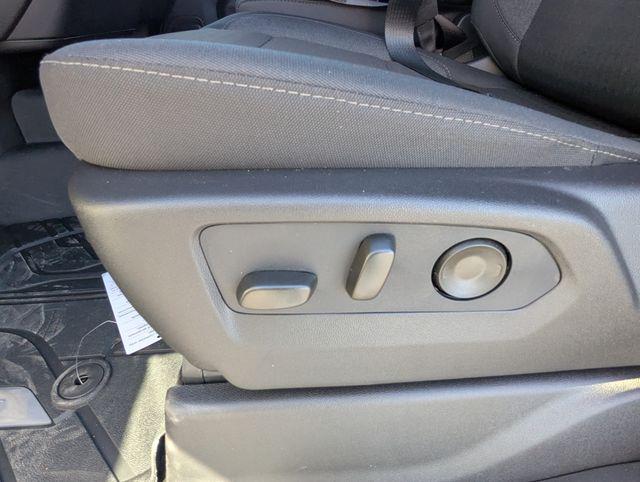 2026 Chevrolet Silverado 1500 2WD Crew Cab Short Bed Custom