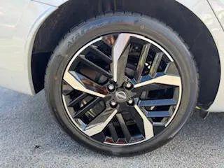 2024 Nissan Versa 1.6 SR