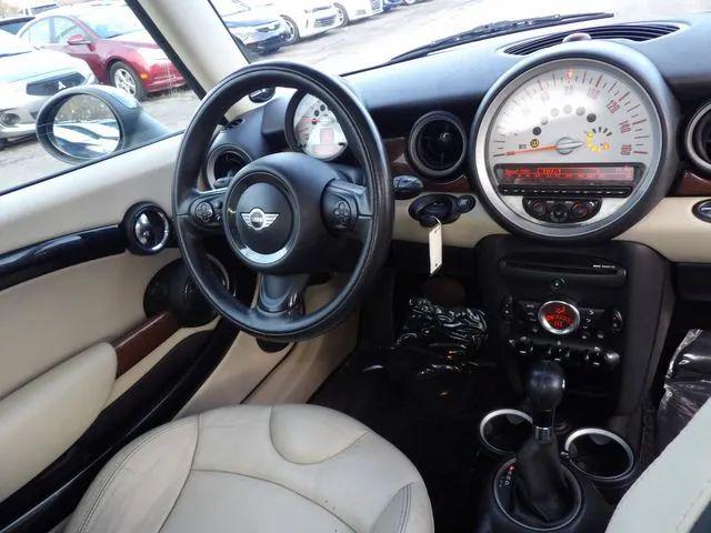 2011 MINI Cooper Cooper