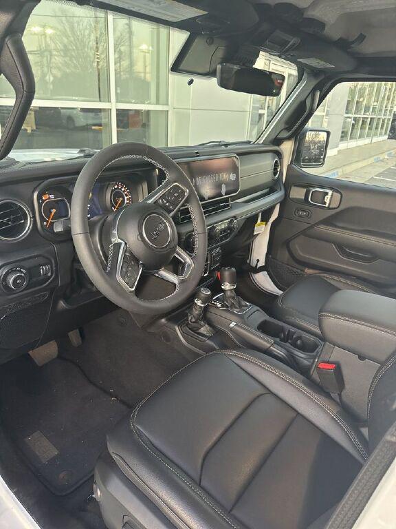 2025 Jeep Wrangler 4-Door Sahara 4x4 2025 Jeep Wrangler 4-Door Sahara 4x4